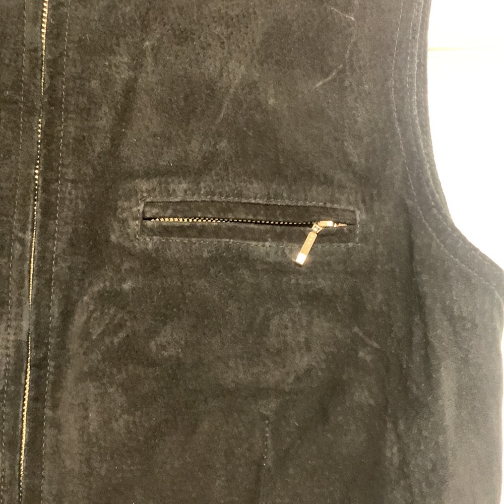 Suede - Picture 2 of 8